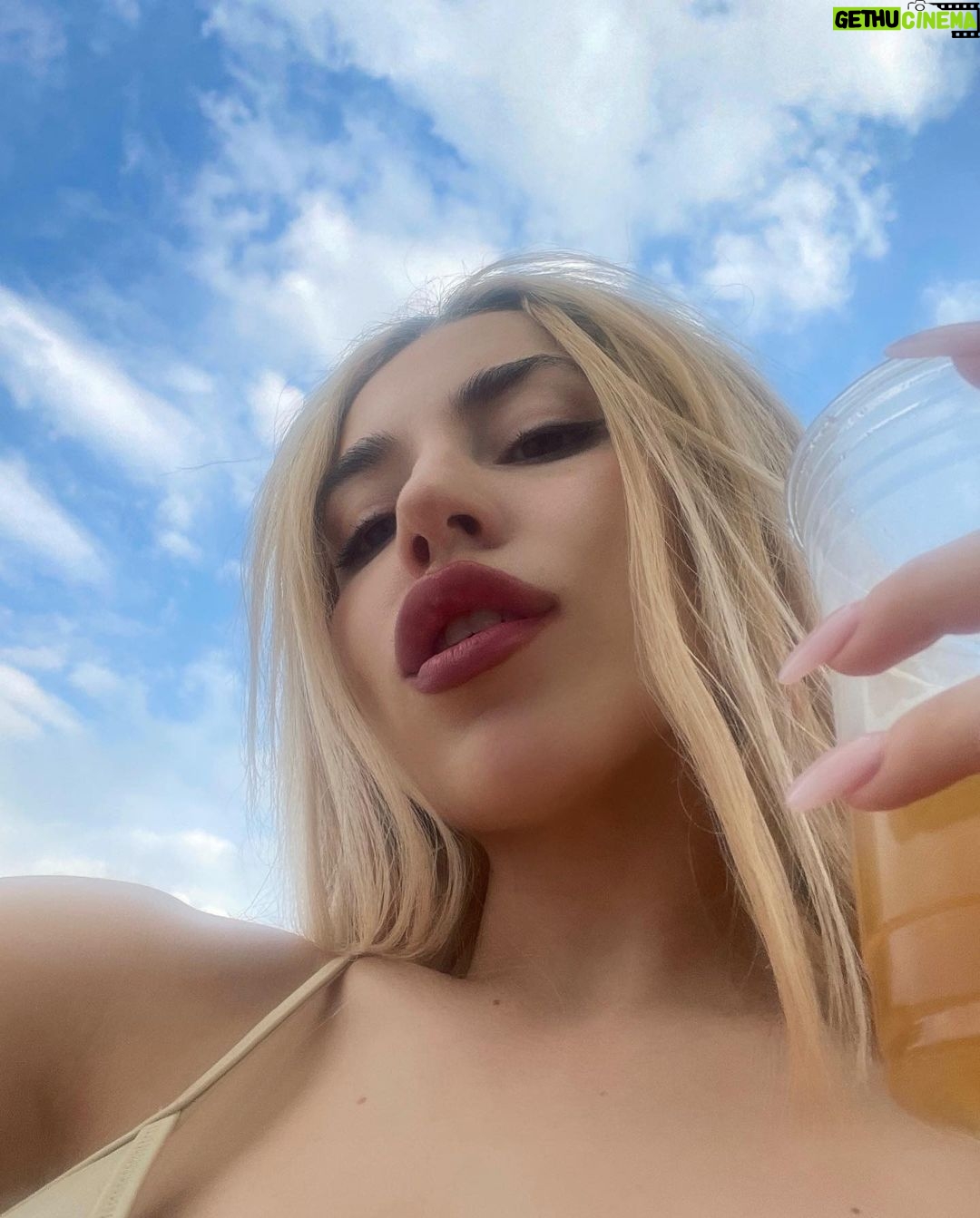 Ava Max Instagram - blurred lines Miami, Florida