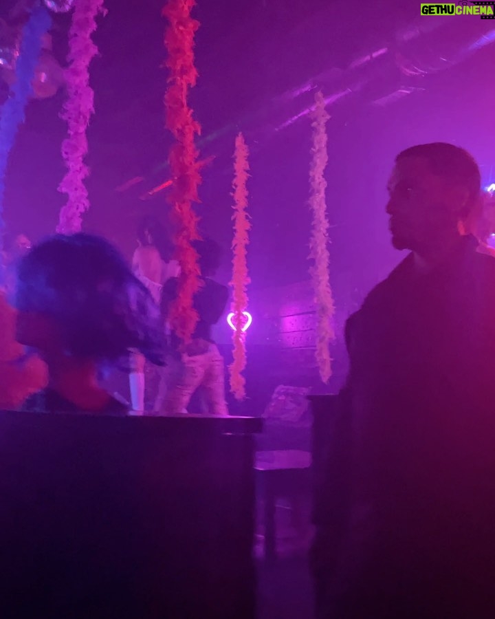 Ava Max Instagram - blurred lines Miami, Florida