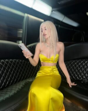 Ava Max Instagram - Follow the yellow brick road… 💛