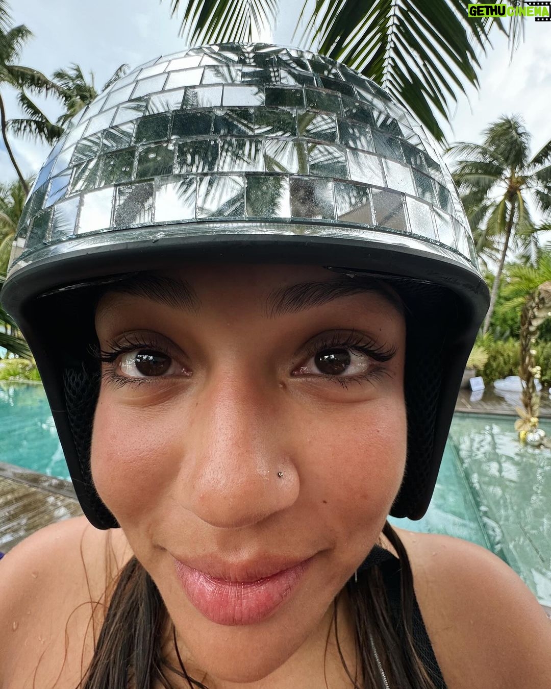 Avani Instagram - sorry for party rocking Bora Bora