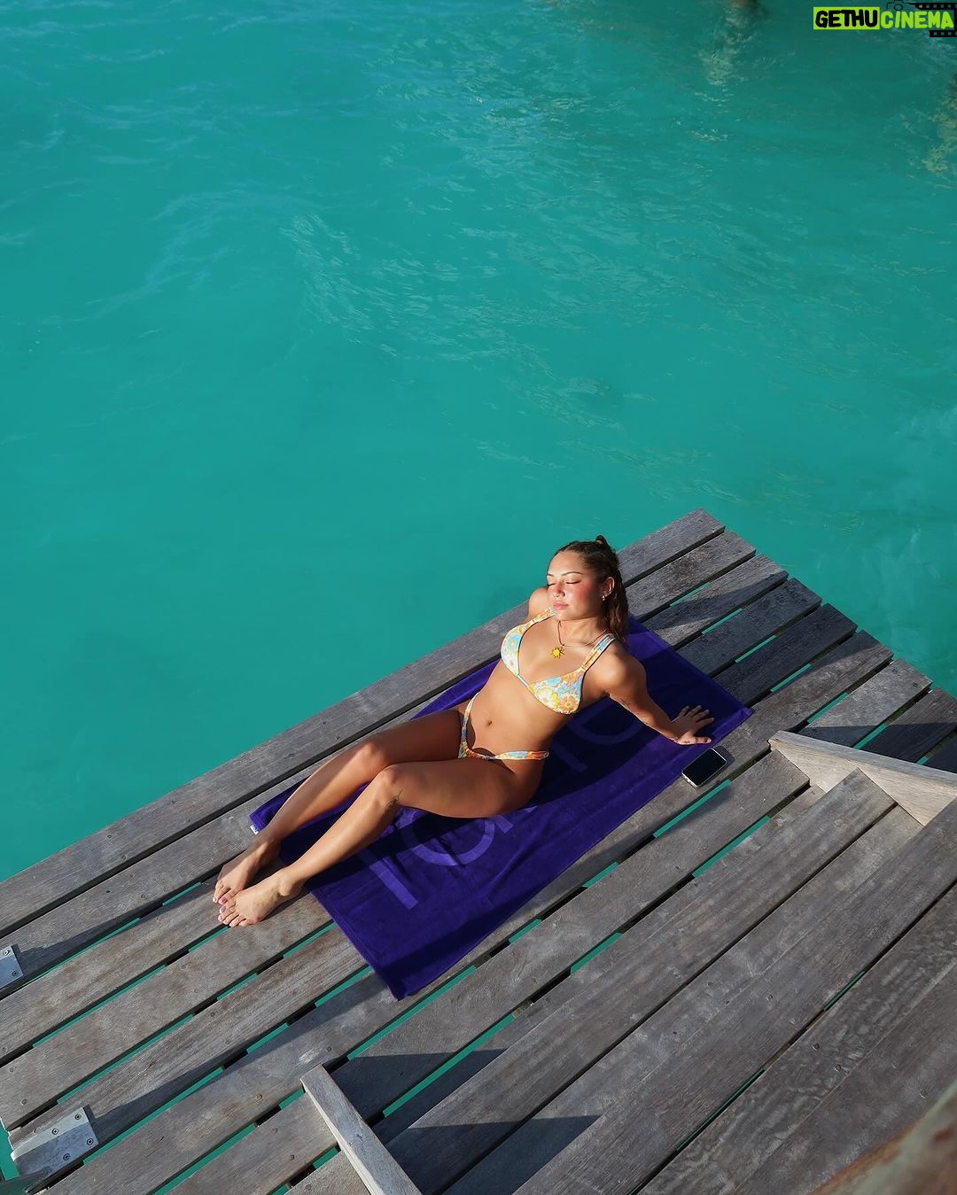 Avani Instagram - 🌈 🏝️☀️🦀 Four Seasons Resort Bora Bora
