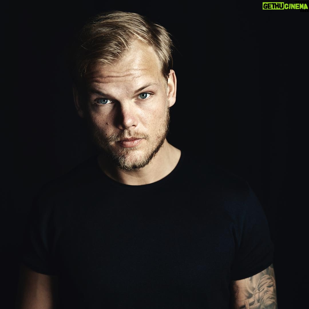 Avicii - 185.8K Likes - I'm going Bonnie and Clyde without you.