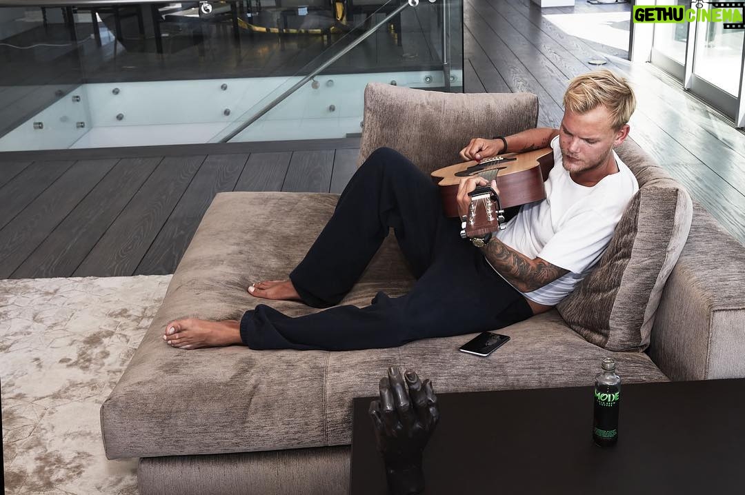 Avicii - 177.5K Likes - "I will however never let go of music – I will continue to speak to my fans through it." I will never stop making music. My new EP is out NOW! ❤️🎵👊
Listen to it on @spotify link in bio. #avicii2017