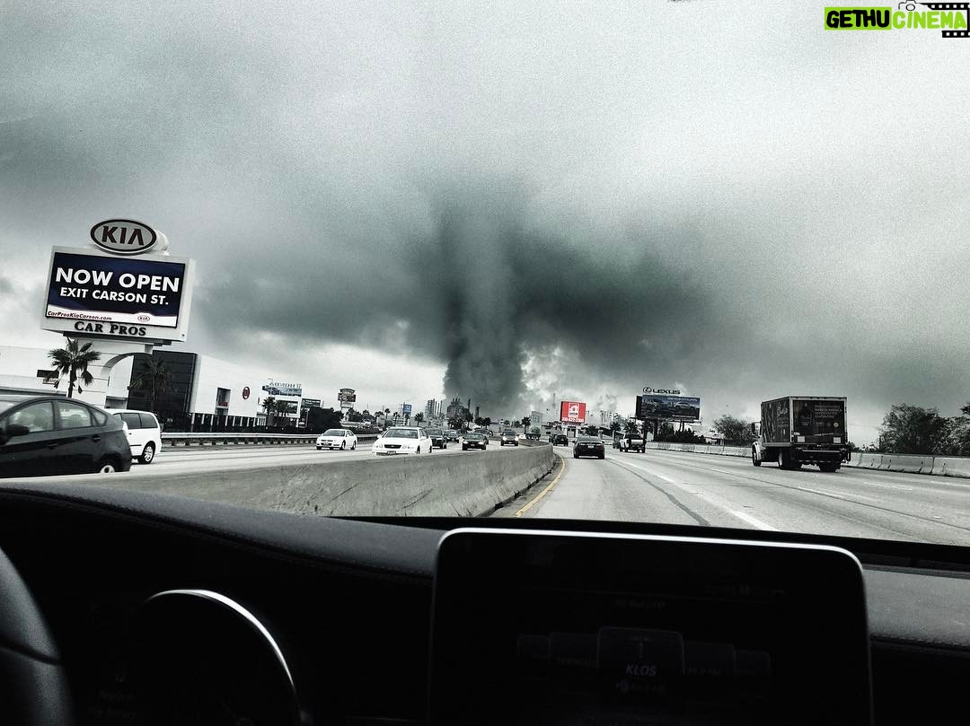 Avicii Instagram - Los Angeles or Mordor?🤔 #smognotfog