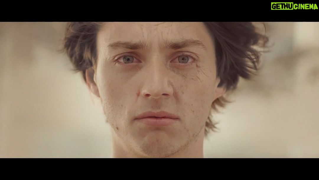 Avicii - 204K Likes - Friends of mine, I present to you “Friend of mine” 🎬 (LINK IN BIO)