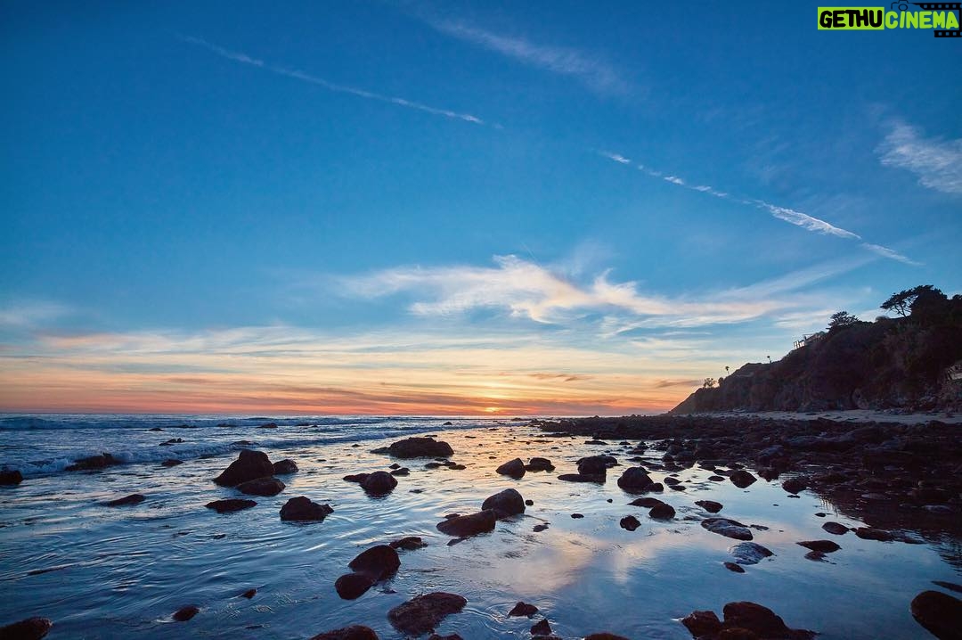 Avicii Instagram - On a side note, heres a pretty picture of a sunset in Malibu that has nothing to do with the election. 😄