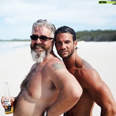 Avicii Instagram - #TBT #OfficeRomance When @curlyjobson and @semitheswede found love in paradise 😃