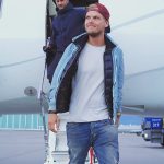 Avicii Instagram - Caption this 😄 see you soon Estonia! 🖖🏻