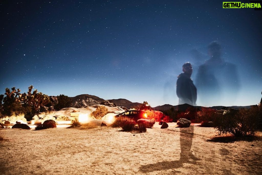 Avicii Instagram - Desert dwelling in the dark 🌚