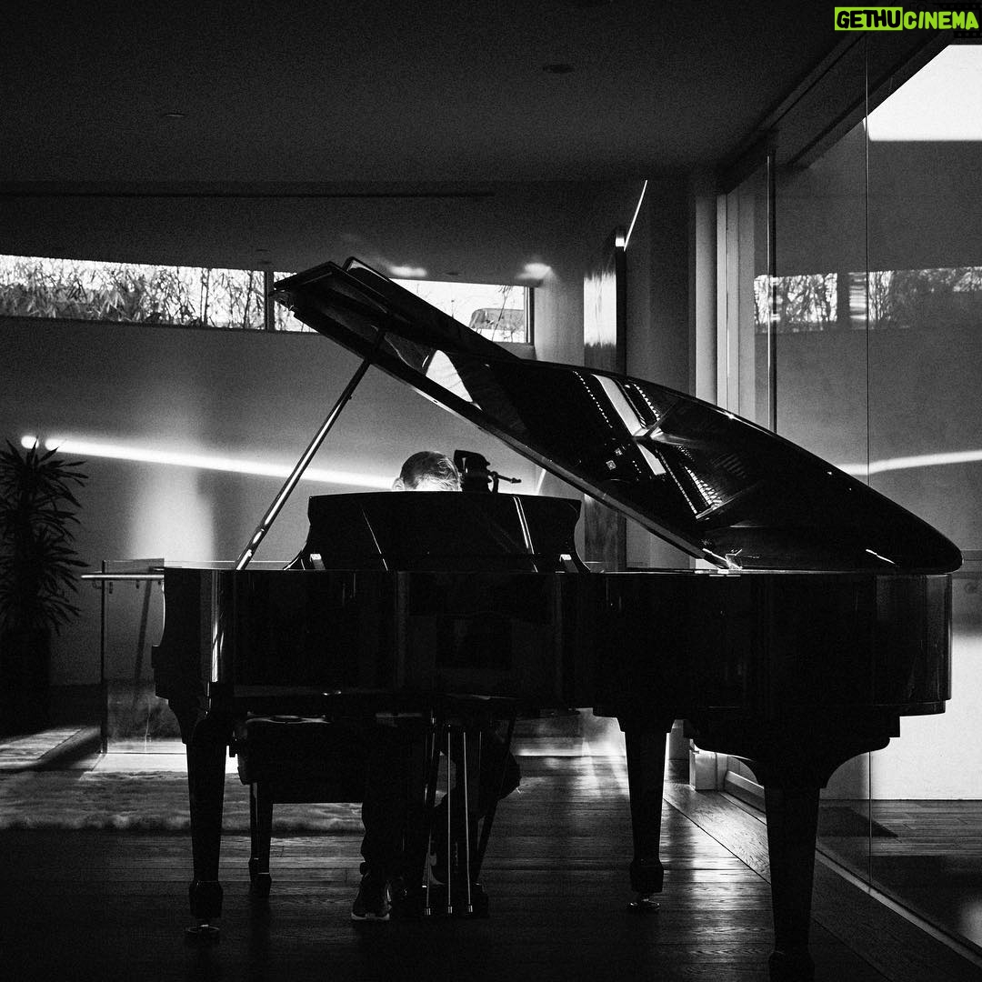 Avicii Instagram - One of my longest relationships is with this one ❤🎹