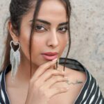 Avika Gor Instagram - #Mansion24onHotstar Outfit @labelmonik @reshma_stylist Jewellery @aadiraabyaarushi @soigne_official_ Pc @tdf.thedreamfilmer