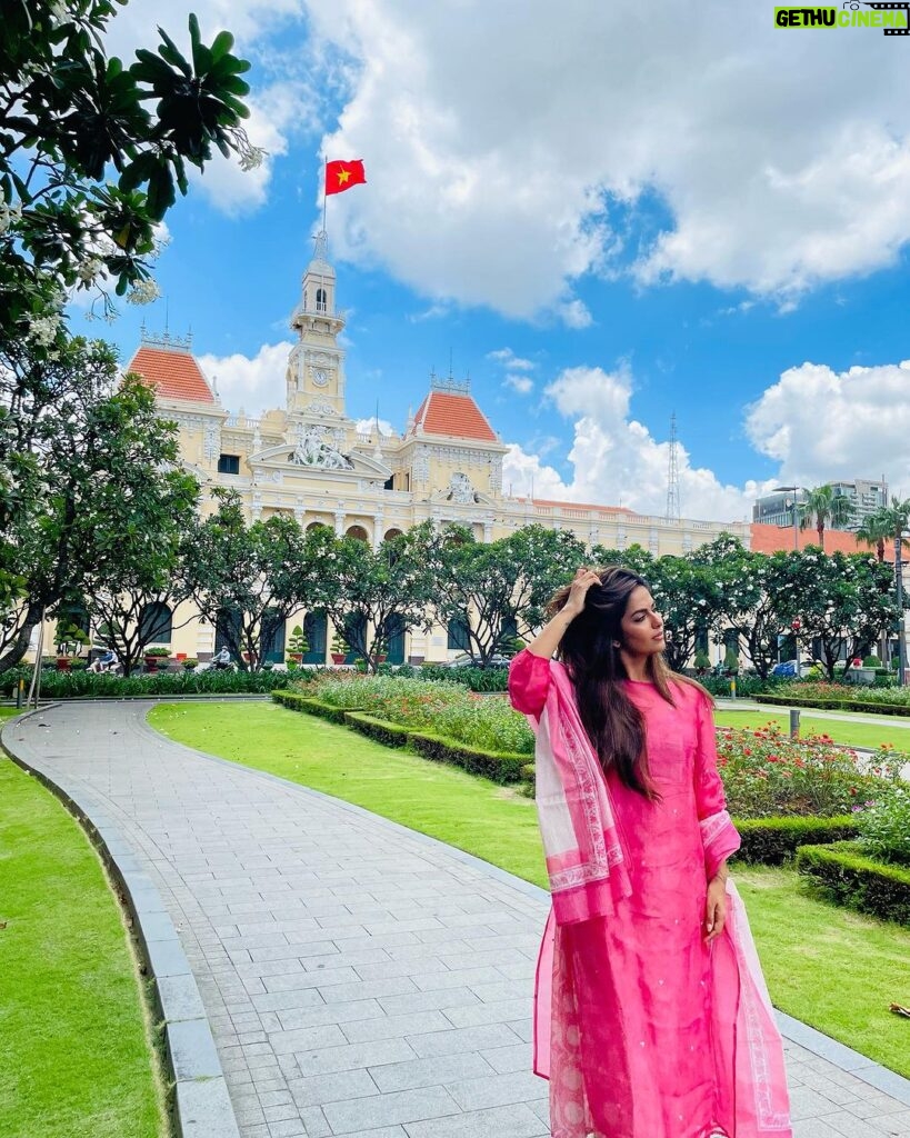 Avika Gor Instagram - Sharing some moments from my recent trip to #vietnam Can’t wait to see you again in a week vietnam! You are special! 🥰 Vietnam - ຫວຽດນາມ
