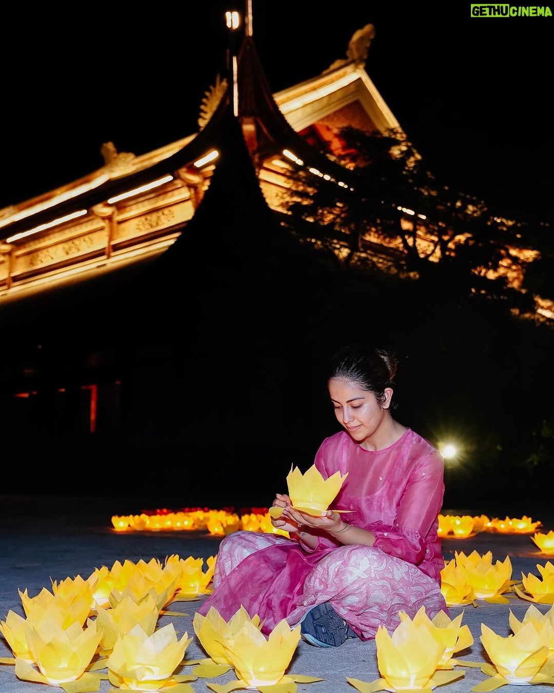 Avika Gor Instagram - Sharing some moments from my recent trip to #vietnam Can’t wait to see you again in a week vietnam! You are special! 🥰 Vietnam - ຫວຽດນາມ