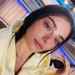 Ayça Ayşin Turan Instagram – Yaa ben aşırı heyecanlıyımm… hemen yarın olsunn 🎊 Filmden önce, (tabii ki spoiler vermeden) setten bir kaç an sizlere… hazırsanız buyrun 😋
10’uncu posta dikkat 😅 @ekocofficial @muratsaracoglu @evrenkarabyk @armanguvenc
@netflixturkiye ♥️