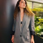 Ayça Ayşin Turan Instagram – Sonunda siyah beyazdan vazgeçmişimdir 🤭👉🏻🤫