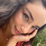 Ayça Ayşin Turan Instagram - Sevda ben bu arada 🍇❤️