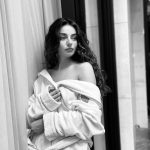 Ayça Ayşin Turan Instagram – 📸 @parlaquestyling 🖤