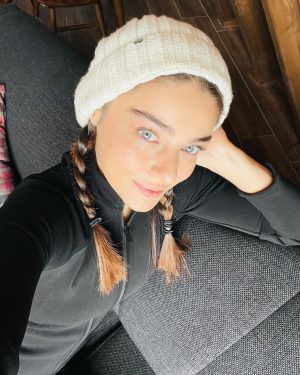Ayça Ayşin Turan Instagram - 👧🏻❄️