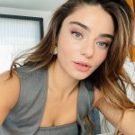Ayça Ayşin Turan Instagram – Günaydın bi gün yine fotoğraf seçememişimdir 🤫🙇🏻‍♀️🌸