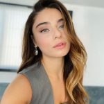 Ayça Ayşin Turan Instagram – Günaydın bi gün yine fotoğraf seçememişimdir 🤫🙇🏻‍♀️🌸