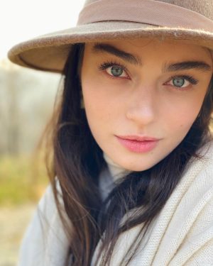 Ayça Ayşin Turan Instagram - 🌿🐛