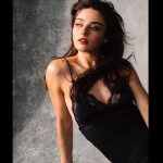 Ayça Ayşin Turan Instagram - 🖤