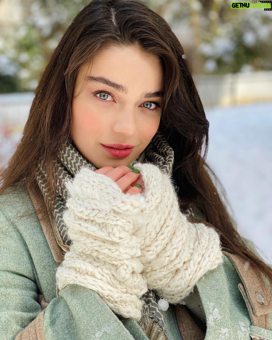 Ayça Ayşin Turan - 621K Likes - Tamam bunlar şimdilik son😋🤓💞🌸