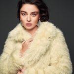 Ayça Ayşin Turan Instagram – 🙇🏻‍♀️