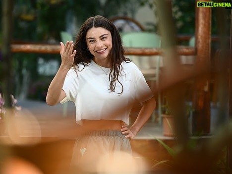 Ayça Ayşin Turan Instagram - E oldu o zaman 😎🤫🥂