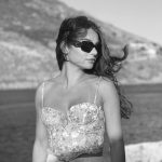 Ayça Ayşin Turan Instagram - Sahra’nın da olmasın mıydı bi siyah beyaz postu 🤫🫠🖤 İyi pazarlar 🌸🤓 #Senİnandır 🎬🍿