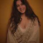Ayesha Khan Instagram - I am stuck with you❤️‍🩹 📷- @ychips