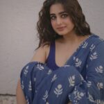 Ayesha Khan Instagram - ‘मुख़्तलिफ़’ . . 📷 - @cs.photography17 . . Hairstylist- @imrehan_ansari Saree- @aseembyaseemshakti Stylist- @sravyalavidi