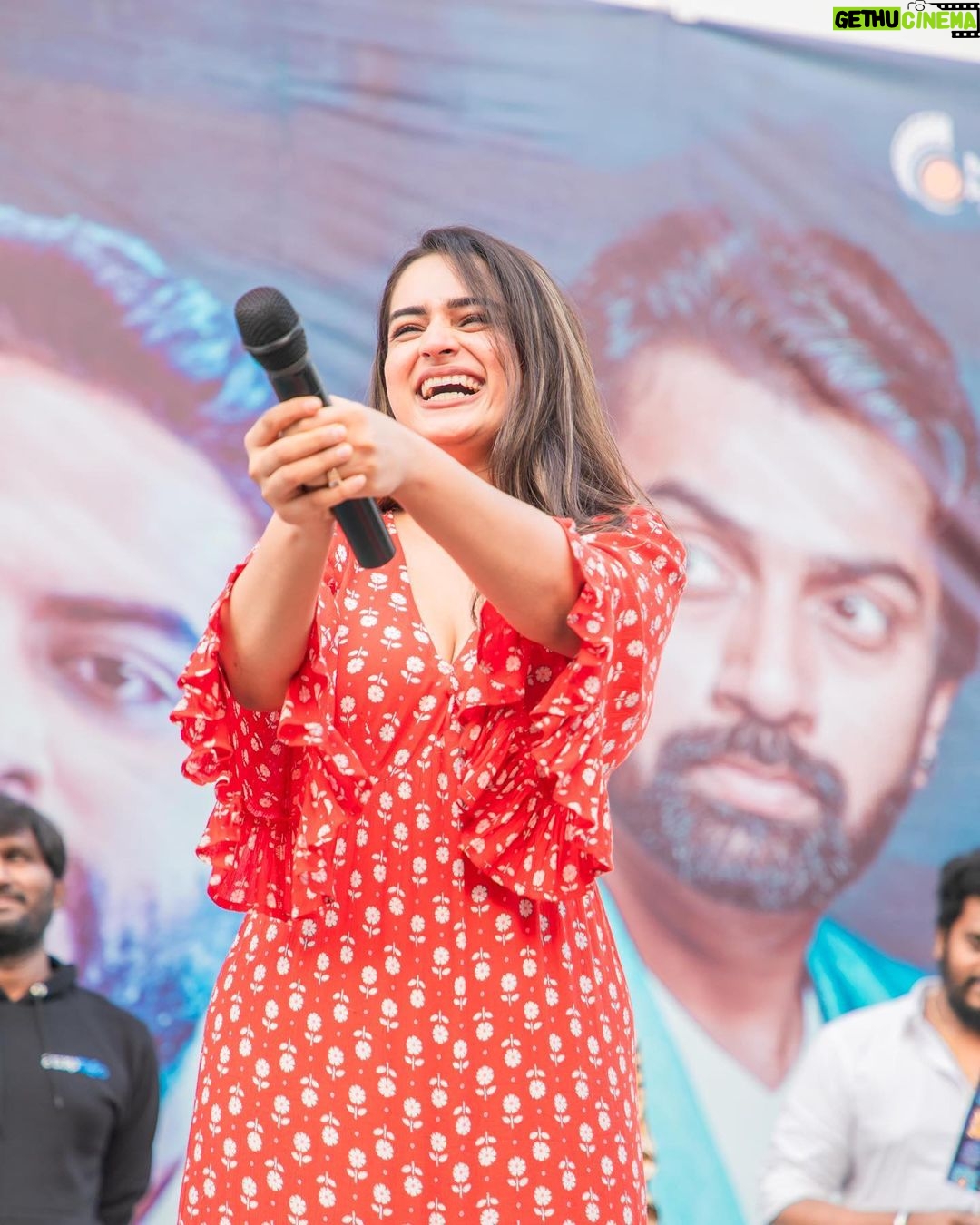 Ayesha Khan Instagram - Your response made our hearts full VVIT college❤️ #mukhachitram #december9
