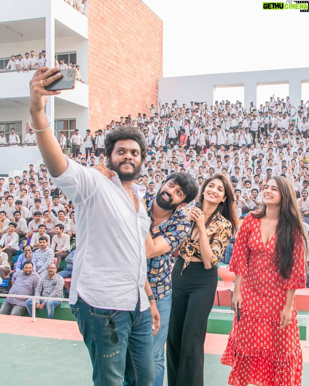 Ayesha Khan Instagram - Your response made our hearts full VVIT college❤️ #mukhachitram #december9