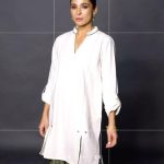 Ayesha Omar Instagram – Elevate your look with our ‘Dhaga Kurta’ paired with ‘Hava Havai Pants’ in olive green. 💫👗

SHOP NOW: 🔗 www.ayeshaostylestudio.com
__________
#AyeshaOmar #AyeshaOStyleStudio #TheStyleMovement #AyeshaOmarStyleStudio