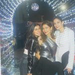 Ayesha Omar Instagram – Shiny happy homies 💃🏽🎪👽🤡👻😇

#december #decemberistan #winter #karachi #shiny #happy #homies #ayeshaomar #familia #circus #festiveseason