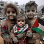 Ayesha Omar Instagram - Hoping and praying for an immediate ceasefire. May Allah ease the pain and suffering of all the innocent lives, especially children, in Gaza. May the truth always win. May Allah bless the souls of the ones who have lost their lives in this genocide. Ameen. 💔🇰🇼 Photo credit @pinterest #humanity #ceasefire