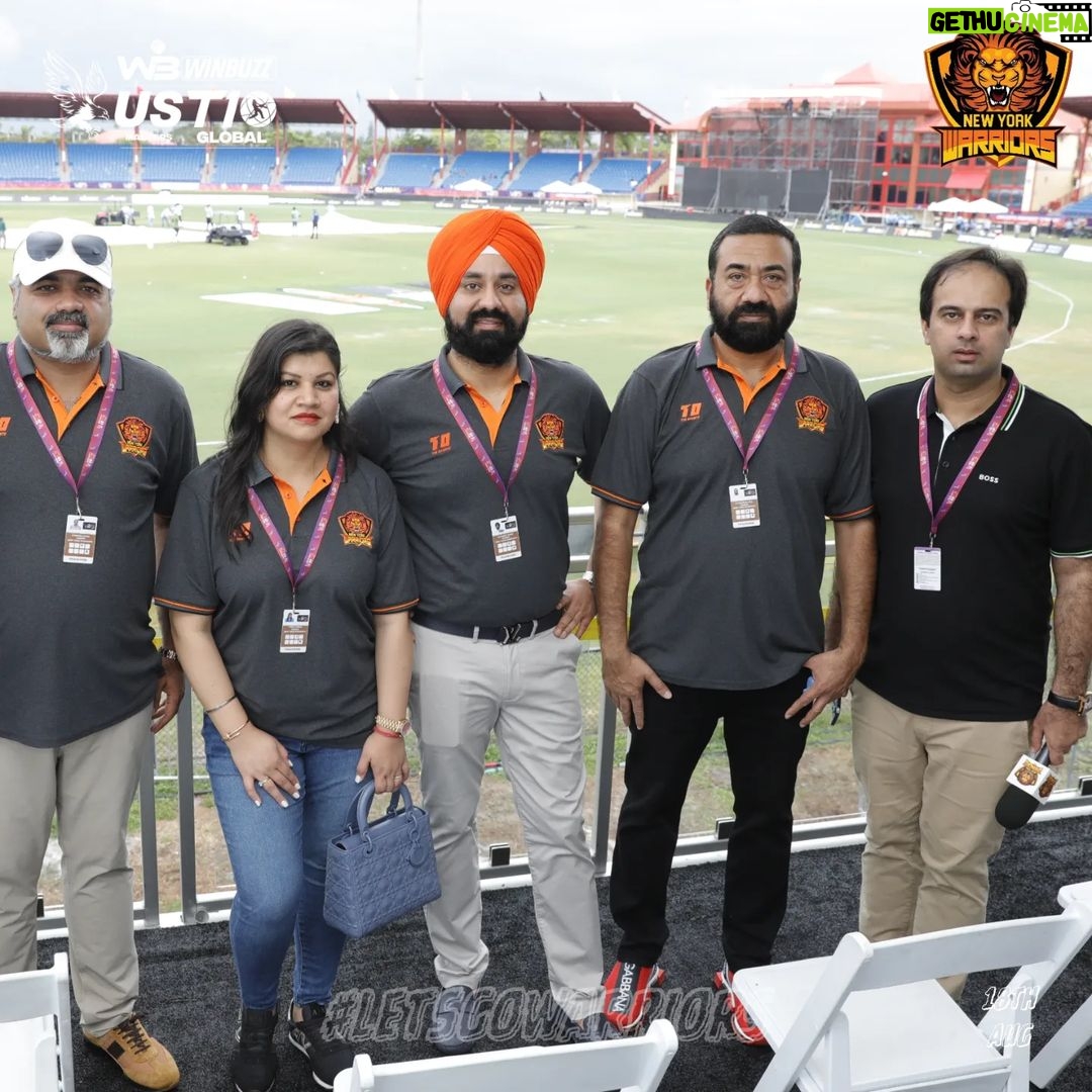 Ayesha Omar Instagram - Throwing it back to the triumphant moments of Day 1 after our victory against Morrisville Unity! 🏆📸 #WinningFeels #NewYorkWarriors #GoWarriors #LetsGoWarriors #RoarWithNYW #USMASTERST10 Lauderhill Cricket Stadium