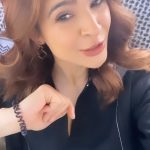 Ayesha Omar Instagram – Calling out to all Pakistani women! Got a surprise for all of you! Watch @taxaligate for free on Womens Day, tomorrow, 8th of March 2024 at @cinepaxcinemas and also get discount vouchers for @ayesha.omar.style.studio from me personally, in Karachi (7:00 PM) at @cinepaxcinemas in @oceanmallpk .
P.s. I’m wearing the “Dhaga” Kurta from the “Khoobsurat collection” in black from @ayesha.omar.style.studio in this video.
🖤🩶🤍

Happy Women’s day in advance. 💪🏼💃🏽

#ayeshaomar #ayeshaomer #taxaligate #taxaligatethefilm #film #cinema #womensday #discount #whattowatch #ladiesnight #women #pakistan #karachi #ayeshaomarstylestudio #kurta #eidcollection #khoobsorat #trending #instareel #instagood #surprise Karachi – The City of Lights
