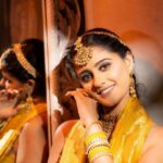 Ayesha Singh Instagram – .
Shoot Concept & Designed By:- @nehaadhvikmahajan @bridalsbynam 
.
💄MUA , Hair & Styling :- 
@nehaadhvikmahajan 
.
Assisted By :- @styleby_vaishnavi
.
🥻Saree :- @neerusindia
.
💍Jewelery :- @sonisapphire 
.
🎥:- @deepak_das_photography @kakali_das_photography
.
#ayeshasingh 
#makeup #ootd #nehaadhvikmahajan #makeupbyme💄 #nammakeovers #bride #to #be #bridal #look #bridalmakeupartist #destinationweddingmakeupartist #weddingmakeup #hair #hairstyling #nammakeovers #bollywood #television #makeupartist #mumbai #traveller #all #over #the #globe