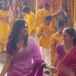 Ayesha Singh Instagram – Some glimpses from the promo shoot of “Udne Ki Aasha”
With my favourite people, Sachin & Sailee.

Aap dekh rahe ho na har roz?
Miss mat kijiye
Kyunki shuru ho gayi hai #StarPlus pe #UdneKiAasha, somvaar se ravivaar @ 9pm
@kanwardhillon_ @nehaharsora_ @starplus
