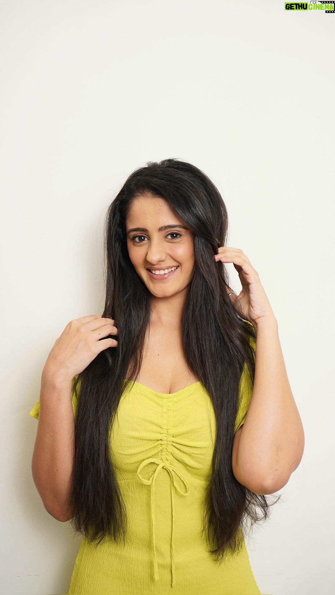 Ayesha Singh Instagram - Are you tired of dealing with dry and frizzy hair like me? Try Nisha’s Avocado & Brahmi oil hair care shampoo and conditioner. This magical variant is infused with Avocado and Brahmi Actives. Avacado Actives nourishes the scalp, and Brahmi Actives revitalizes the scalp, which promotes healthy hair. Step into the world of Healthy hair with Nisha’s Avocado and Brahmi Oil hair care and see the amazing results #ad #nishaavocadoandbrahmioilhaircare #haircare #hairlove #ShineAndBounce #NishaHaircare #yutikashampoo #shampoo #conditioner #HairSecrets #YutikaNatural #haircareproduct #HairConfidence