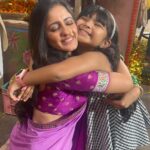 Ayesha Singh Instagram – Finally we met after so long time 🥹
this is called a pure love … I love you @ayesha.singh19 

@ayesha.singh19 @aria_sakaria 
.
.
.
.
.
.
#ariasakaria #ayeshasingh19 #sai #savi #saikisavi #ghkkpm #ghkkpm #bondind #savi #sai #starplus #cute #love #trending