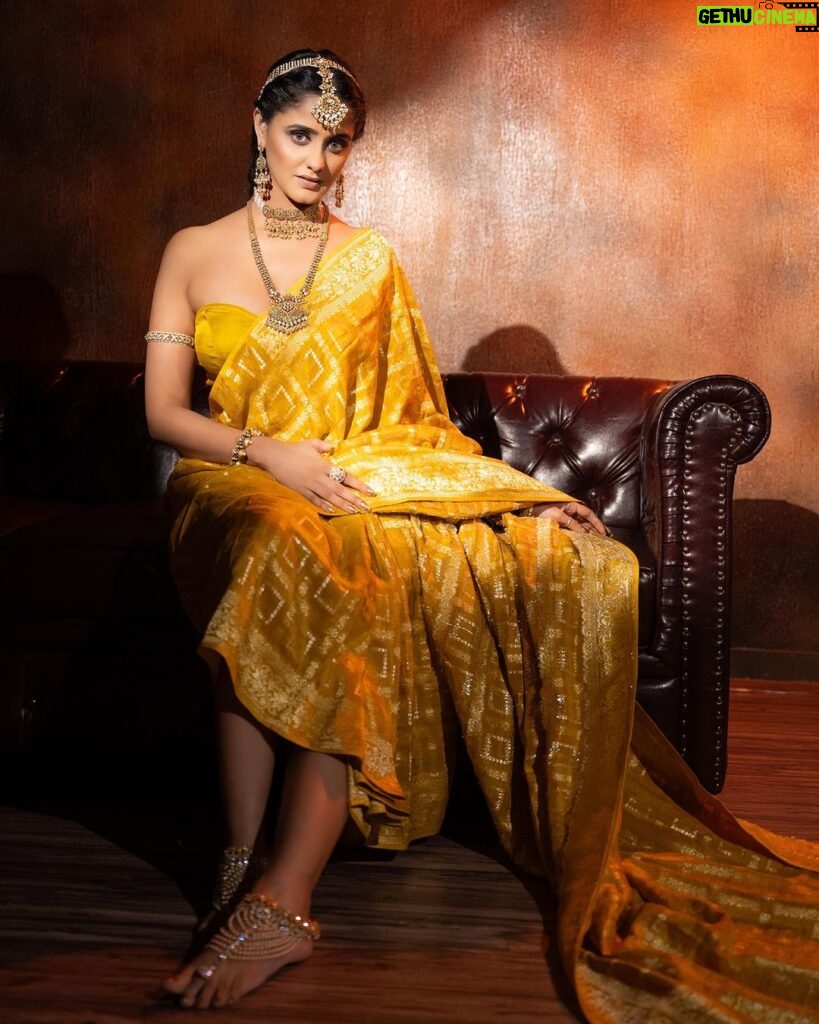 Ayesha Singh Instagram - NAVRATRI DAY 5 featuring @ayesha.singh19 as the Modern Indian Goddess where she represents the color Yellow 💛 . Shoot Concept & Designed By:- @nehaadhvikmahajan @bridalsbynam . 💄MUA , Hair & Styling :- @nehaadhvikmahajan . Assisted By :- @styleby_vaishnavi . 🥻Saree :- @neerusindia . 💍Jewelery :- @sonisapphire . 🎥:- @deepak_das_photography @kakali_das_photography . #ayeshasingh #makeup #ootd #nehaadhvikmahajan #makeupbyme💄 #nammakeovers #bride #to #be #bridal #look #bridalmakeupartist #destinationweddingmakeupartist #weddingmakeup #hair #hairstyling #nammakeovers #bollywood #television #makeupartist #mumbai #traveller #all #over #the #globe