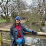 Ayesha Singh Instagram - In the wise words of Joey Tribbiani ‘It’s London Baby’ 🤪🤩. Last click is a start and going backwards we did a little sight seeing in Birmingham, Anna Hathaway’s cottage, then some piano time and little more sight seeing. With @vishvendra0306 @expendabyl Anu Didi @lotussinghhall #london #travel #holiday #unitedkingdom