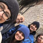 Ayesha Singh Instagram - In the wise words of Joey Tribbiani ‘It’s London Baby’ 🤪🤩. Last click is a start and going backwards we did a little sight seeing in Birmingham, Anna Hathaway’s cottage, then some piano time and little more sight seeing. With @vishvendra0306 @expendabyl Anu Didi @lotussinghhall #london #travel #holiday #unitedkingdom