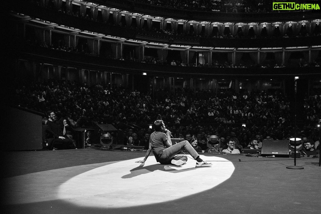 Aziz Ansari Instagram - Royal Albert Hall is an incredible stage. Thanks everyone who came out in London. Photos by @norman__wong