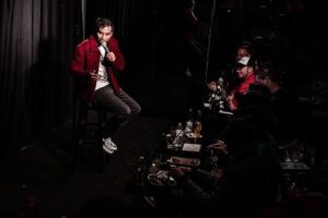Aziz Ansari Instagram - Best birthday present: doing a tiny club run with Dave after a week of rad shows in LA. Thanks to those that came out. 🔥🔥🔥 Photos by @candytman