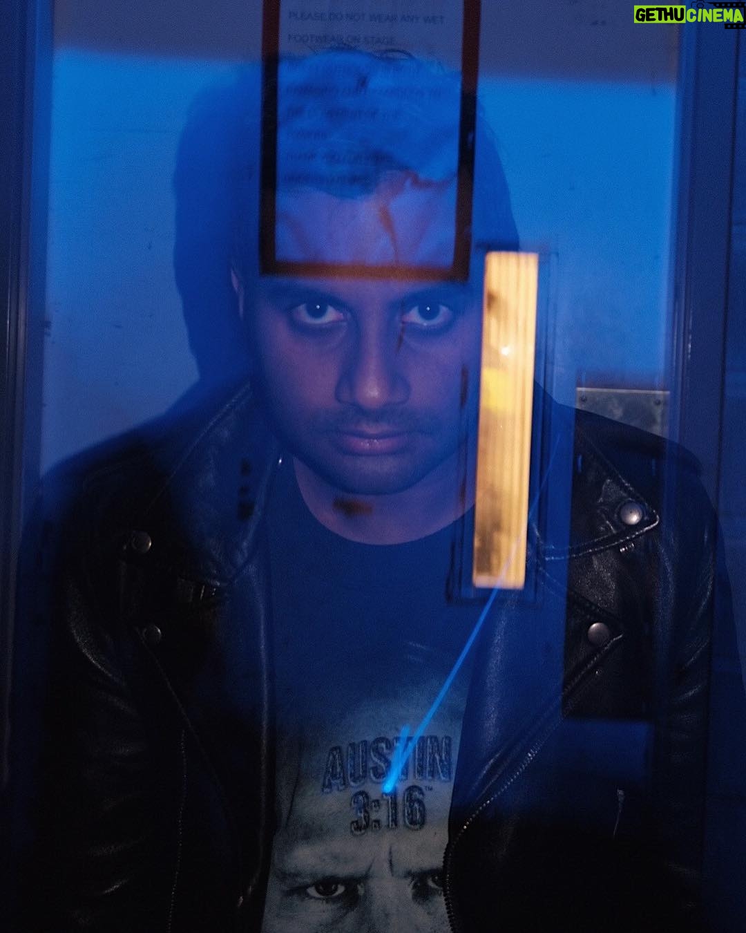 Aziz Ansari Instagram - Kitchener last night. Photos by @_ericw
