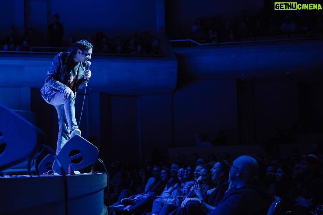 Aziz Ansari Instagram - Toronto, thanks for coming out. Photos by @norman__wong